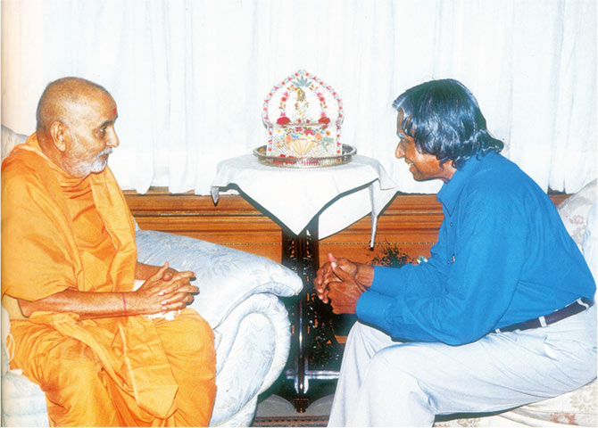 A P J Abdul Kalam with Pramukh Swami Maharaj.