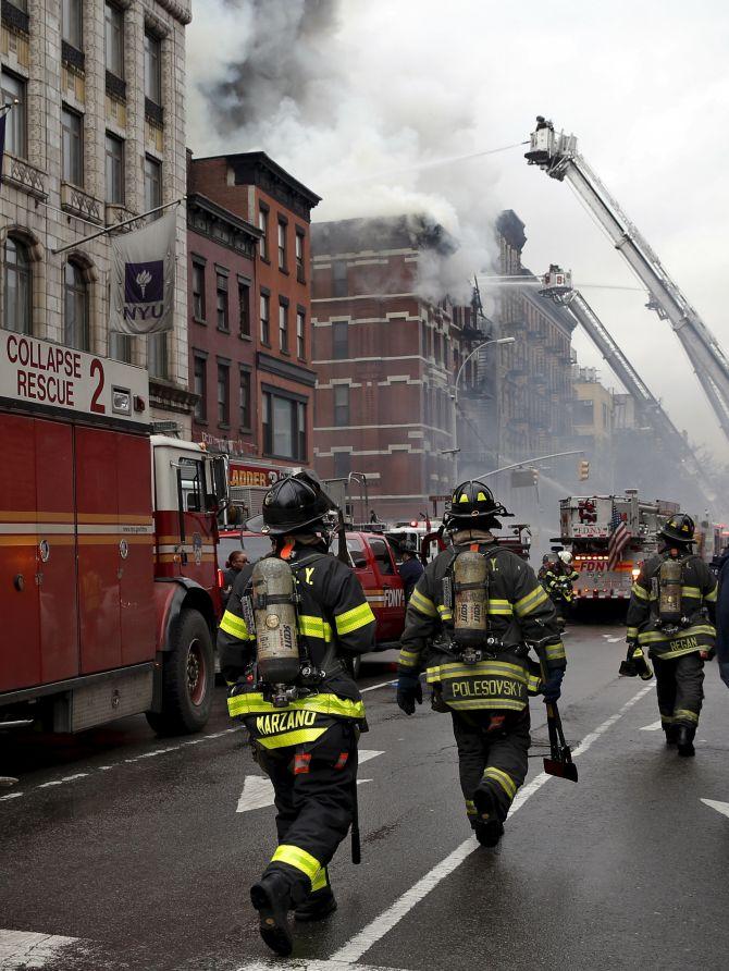 2 Missing 25 Injured In Massive Explosion In New York Building   27nyc3 