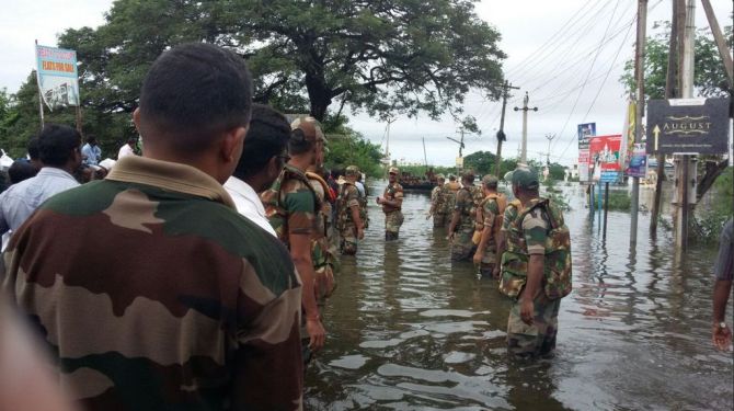 Soldiers join the resuce operations in Chennai