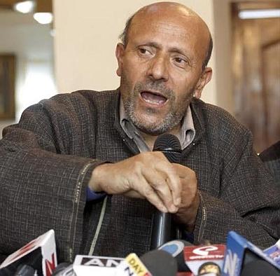 Let Engineer Rashid take oath as MP, NIA tells court