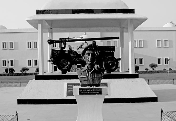 Bust of PVC Abdul Hamid at the Grenadiers Regimental Centre