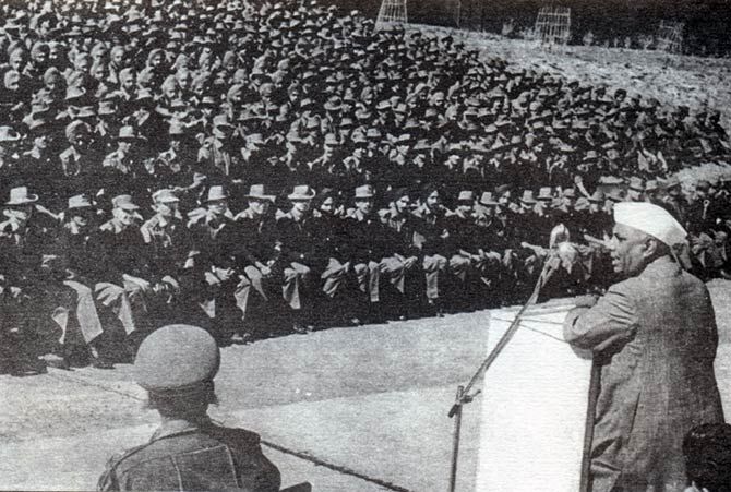 Y B Chavan, then India's defence minister, addresses troops during the war.