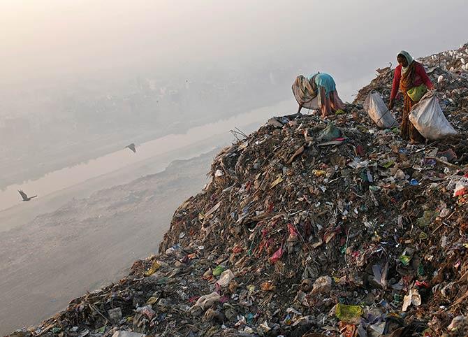 Rag pickers in Delhi