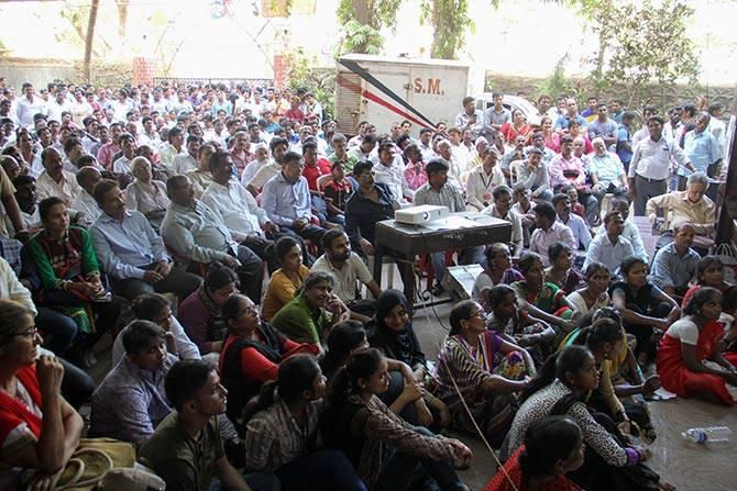 Not only the second floor hall of Adarsh Vidyalay, where kanhaiya Kumar spoke was packed to the capacity but special arrangements were made to accommodate the supporters on the ground floor where a screen was arranged at the last moment.