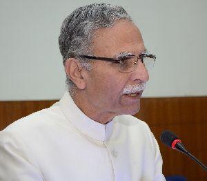 Lieutenant General Zameeruddin Shah (retd)