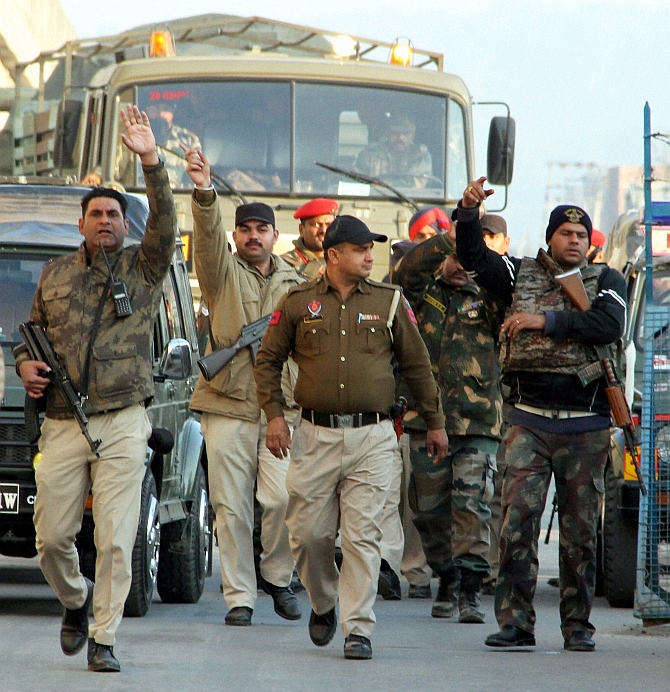 Security personnel during the attack on the Pathankot air base