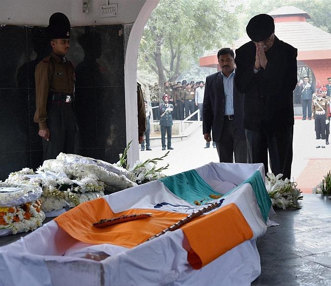 Lt Gen JFR Jacob, 1971 Indo-Pak war hero, laid to rest - Rediff.com ...