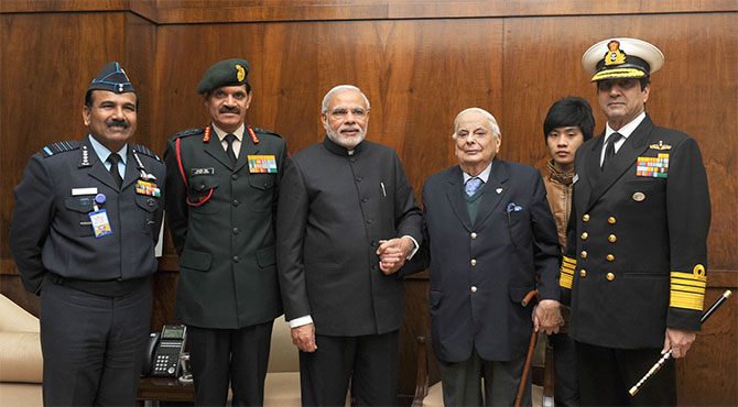 General J F R Jacob with Prime Minister Narendra Modi and the three chiefs, December 16, 2014. Photograph: Press Information Bureau