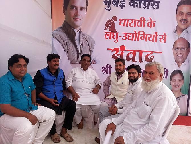 Mohammed Umar Ansari, along with members of Al-Quraish Human Welfare Association, who met Rahul Gandhi this afternoon