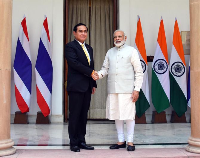Prime Minister Narendra Modi with Thailand's Prime Minister General Prayut Chan-o-cha at Hyderabad House, New Delhi, June 17, 2016. Photograph: Press Information Bureau