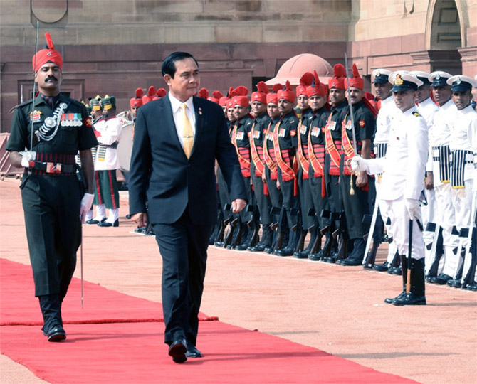 General Prayut Chan-o-cha is given a ceremonial guard of honour at Rashtrapati Bhavan, New Delhi, June 17, 2016. Photograph: Press Information Bureau