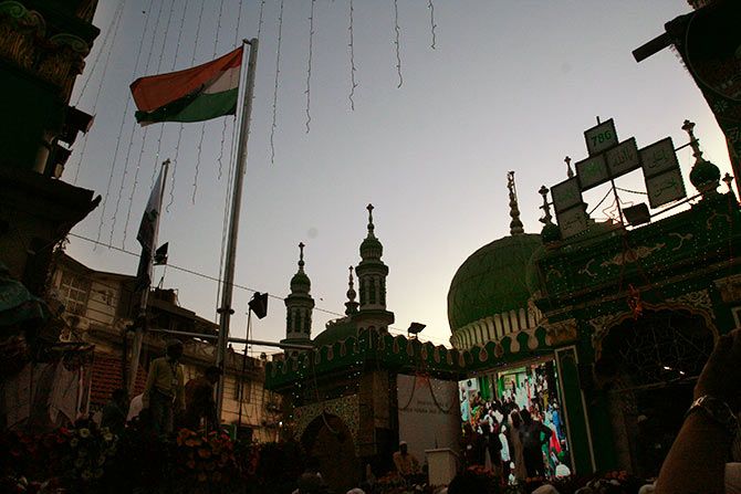 The Indian tricolour, the minarets of the dargah and the Muslim religious symbol come together showcasing India's unity in diversity.