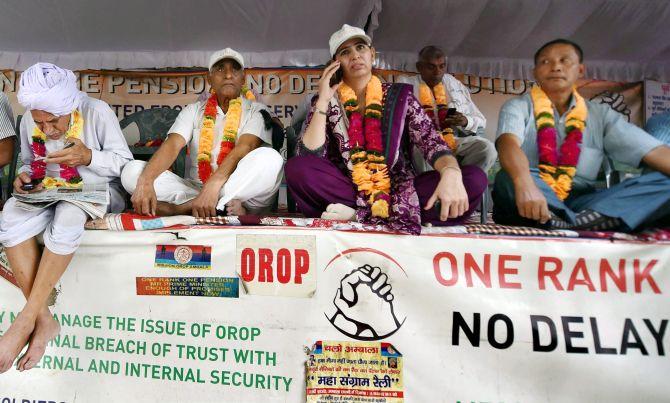 Military veterans and their families protest the non-implementation of One Rank One Pension in New Delhi, 2016. Photograph: PTI Photo