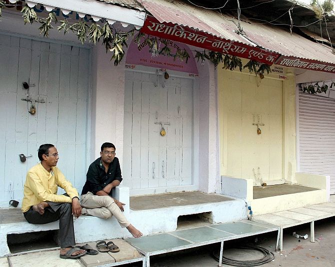 Jewellery shops remain shut in Bhopal