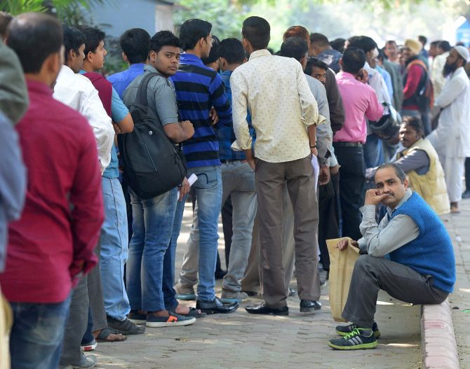 People died in bank lines during demo, said Congress