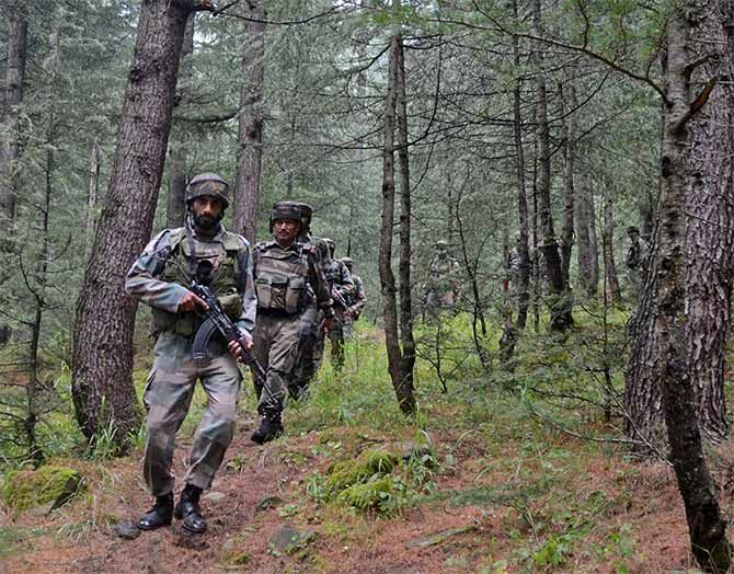 Soldiers search for terrorists in Lachipora in Uri, Jammu and Kashmir, September 20, 2016. Photograph: Umar Ganie