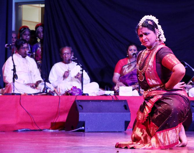 Dancers pay tribute to M S Subbulakshmi