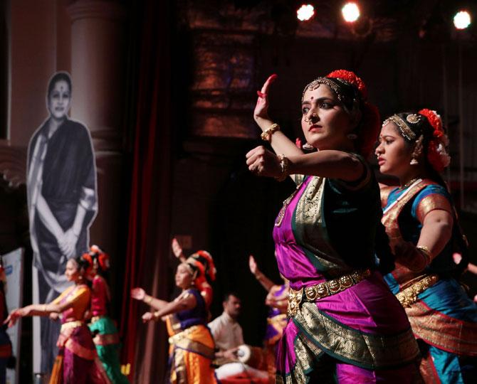 Dancers pay tribute to M S Subbulakshmi