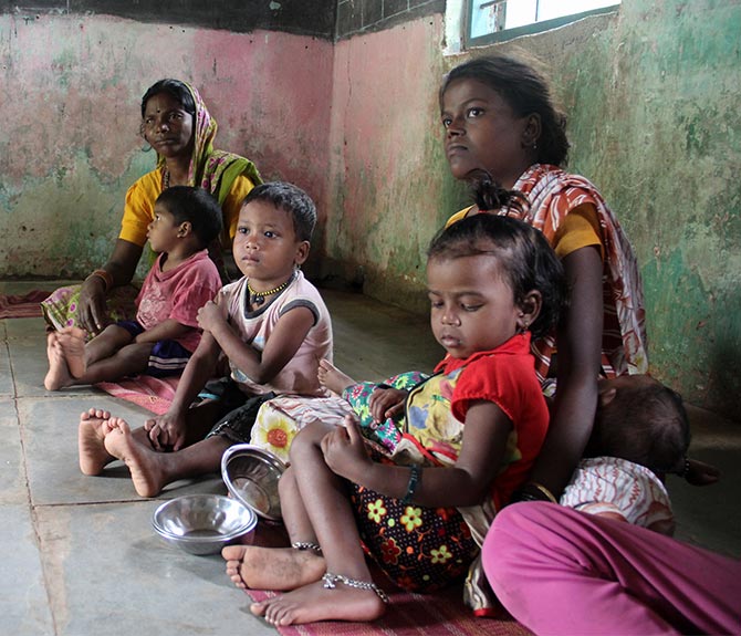 Many mothers who come to the Pimpalwadi anganwadi are themselves underweight and have delivered children every successive years. Lahubhuge educates these mothers about the female reproduction system and how to take care of their infants in the first six months after their birth.