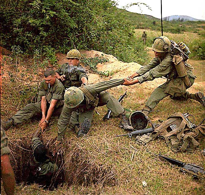 Cu Chi tunnels2