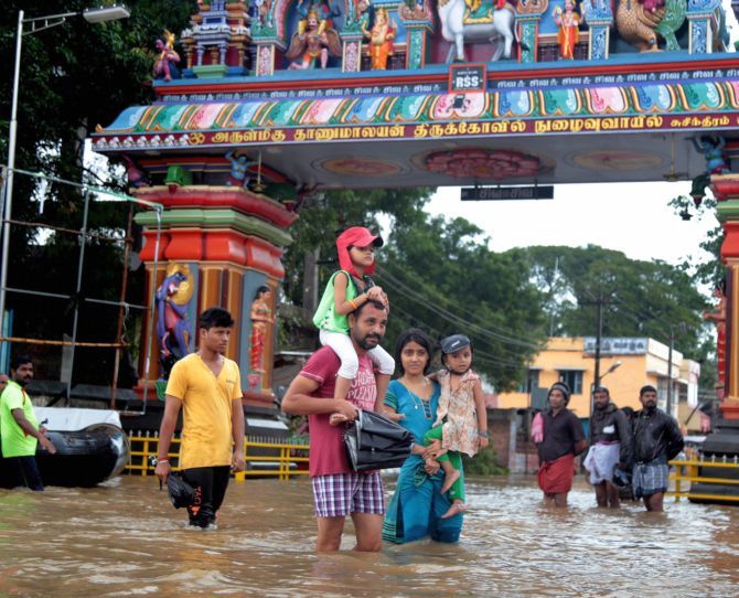 Cyclone Ockhi: Heavy rains lash Tamil Nadu, Kerala, toll mounts to 12 -  Rediff.com India News