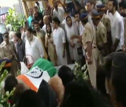 Shashi Kapoor cremated with state honours