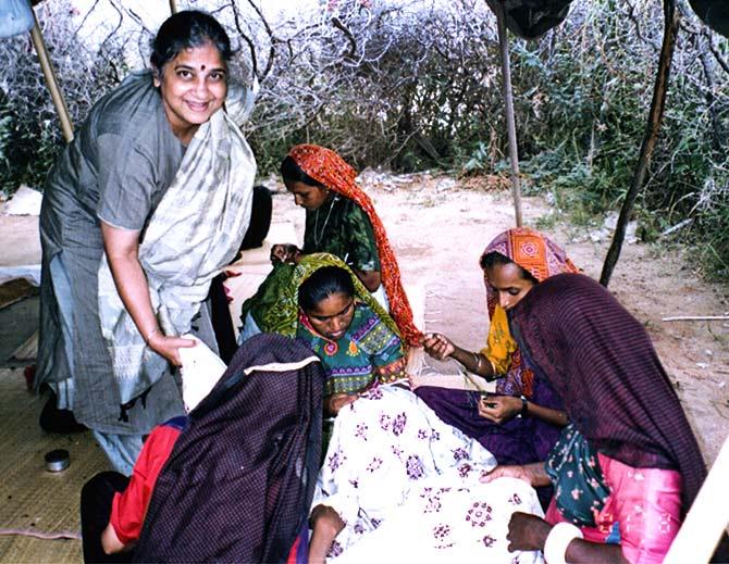 Sudha Murthy - A Brief Biography - My Pen My Friend