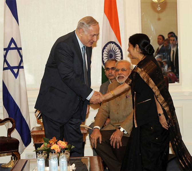 Israeli Prime Minister Benjamin Netanyahu greets External Affairs Minister Sushma Swaraj in New York, September 28, 2014, during Prime Minister Narendra Modi's visit to the United States. Photograph: Press Information Bureau