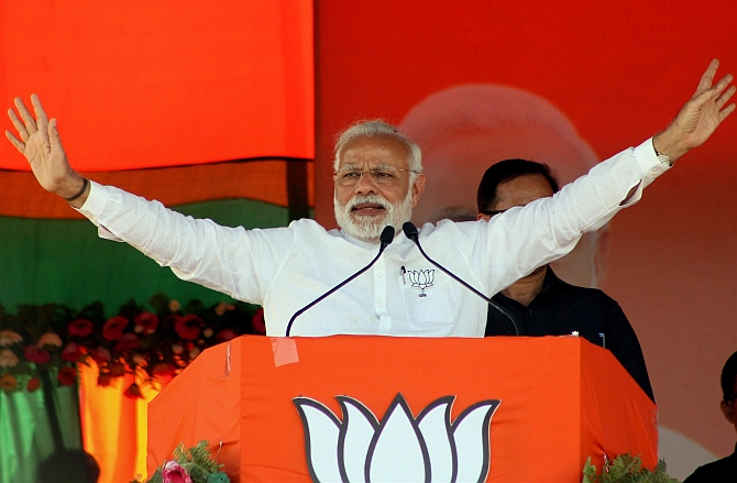 Modi addresses a rally in Jaunpur