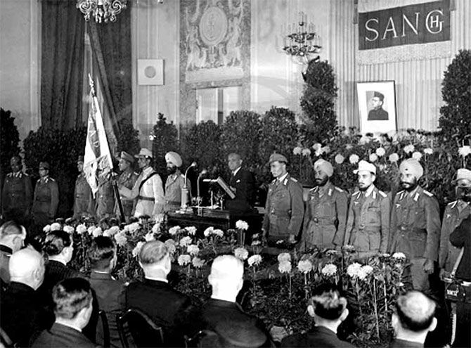 Nambiar addressing a gathering on the founding of the pro-Axis provisional government of Free India. Berlin, 1942