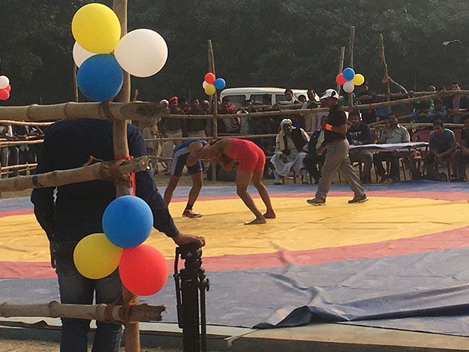 Wrestling match at the fair