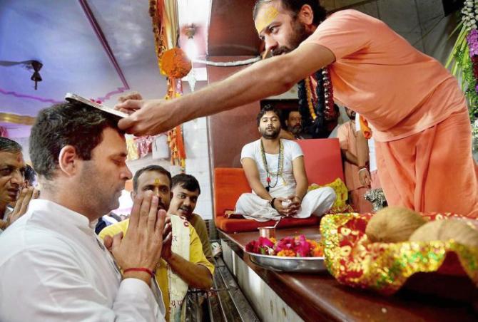 Rahul Gandhi at the Chamunda Mata temple, Chotila, Surendranagar, September 27, 2017. Photograph: PTI Photo