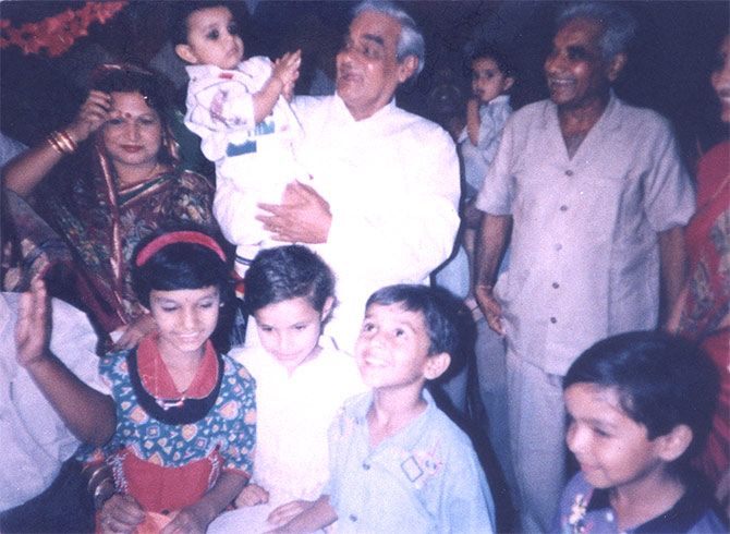 Atal Bihari Vajpayee surrounded by his little relatives