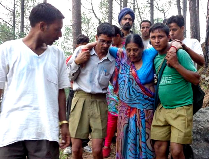 RSS workers helping during a national calamity