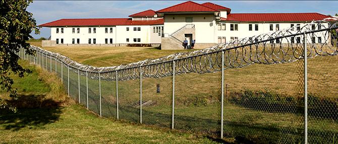 Another view of the prison in Sheridan, Oregon