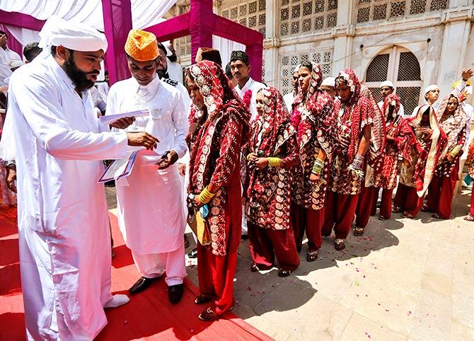 Muslim newly-weds