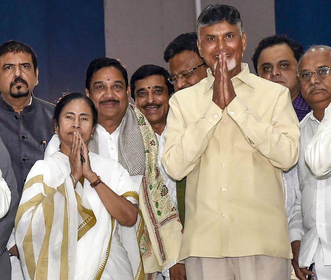 West Bengal Chief Minister Mamata Banerjee and Andhra Pradesh CM Chandrababu Naidu meet at Nabanna, in Kolkata. Photograph: Ashok Bhaumik/PTI Photos