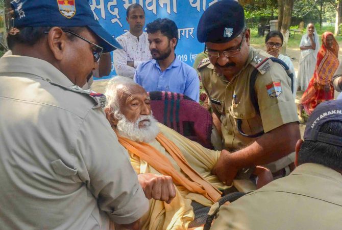Environmentalist G D Agarwal, who was on a fast unto death since June 22, 2018 for a clean River Ganga, died on October 11, 2018 after fasting for 111 days. Photograph: PTI Photo