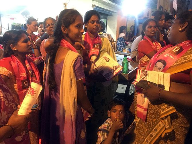 Voters waiting to greet Prakash Raj