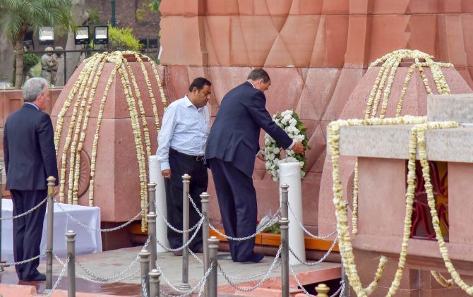 British High Commissioner Sir Dominic Asquith lays a wreath at the Jallianwala Bagh memorial in Amritsar, marking the 100th anniversary of the massacre, April 13, 2019.