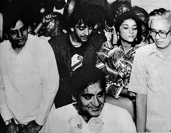 Rajendra Kumar (his son, Kumar Gaurav, married Sunil Dutt's daughter, Namrata Dutt), Sanjay and Priya Dutt watch as Sunil Dutt files his nomination in 1984.