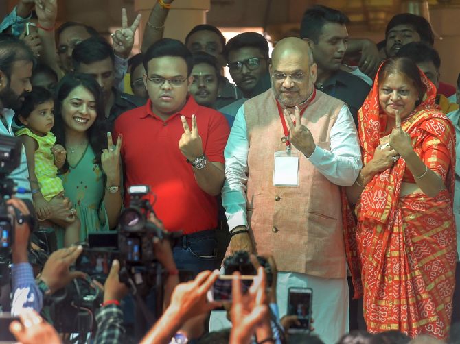 Amit Shah Daughter - Ahmedabad Narendra Modi Hold ...