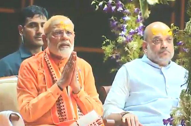 Narendra Damodardas Modi and Amit Anilchandra Shah at the Ganga Aarti in Varanasi, April 25, 2019.