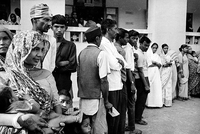 People queue up to vote in the 1969 election.