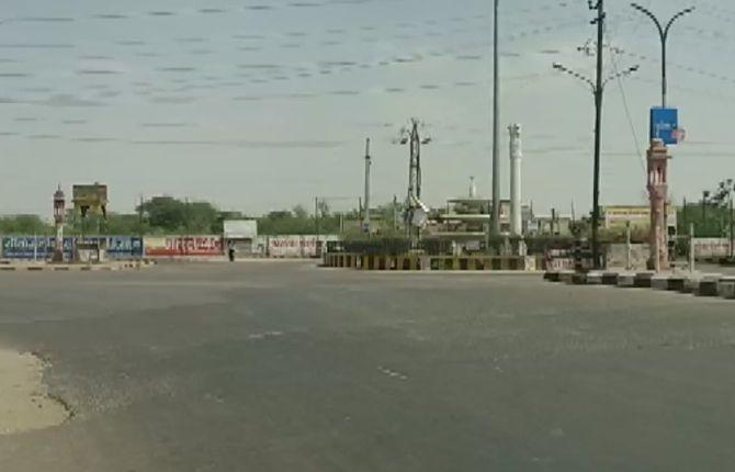 Deserted roads in Churu. Photograph: ANI