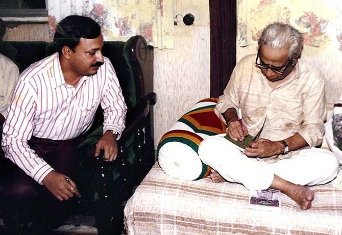 Hemant Karkare with P L Deshpande