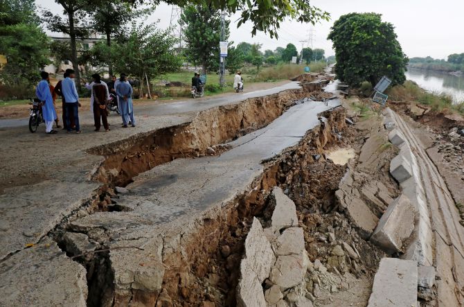 Чем открыть pak quake