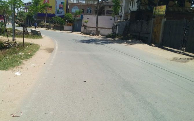 The deserted Chhapra-Patna road in Saran district, April 3, 2020