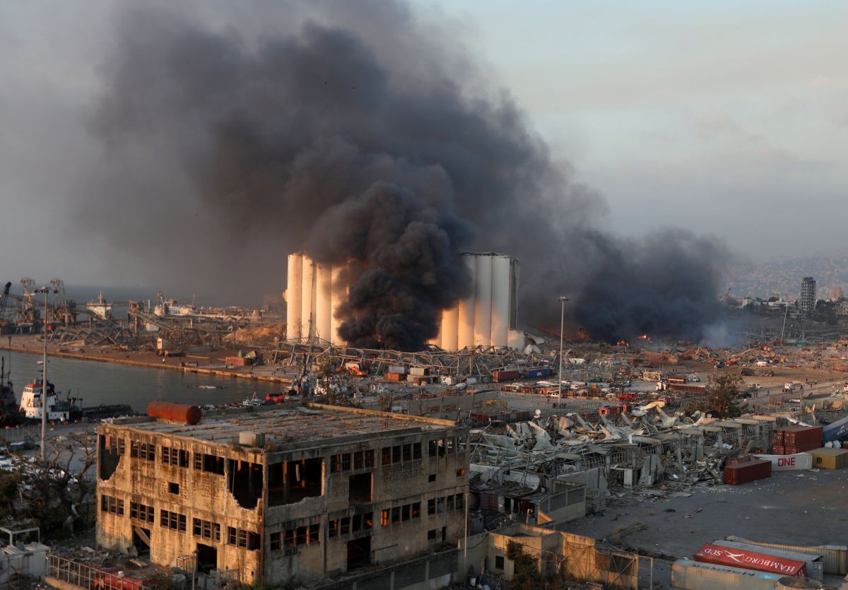 'A real horror show': Massive explosion rocks Beirut - Rediff.com India