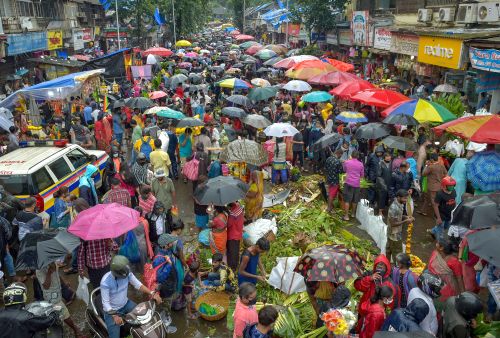 Dadar market in Mumbai